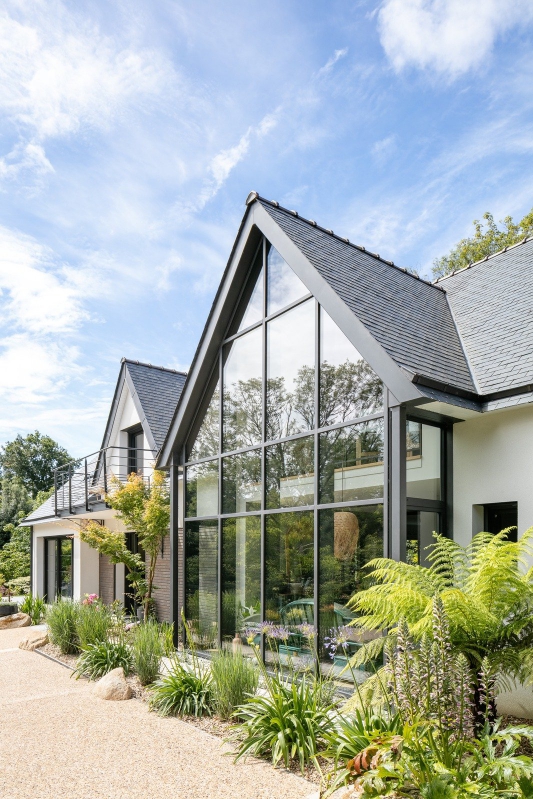 Transparence habitée